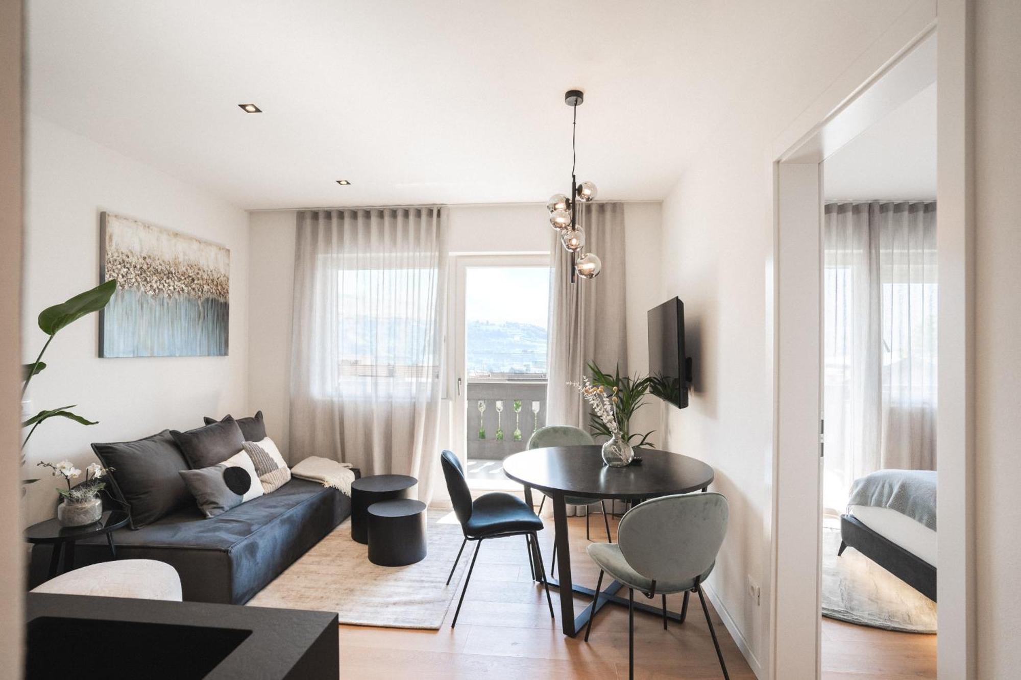Luxe Vista Apartment *