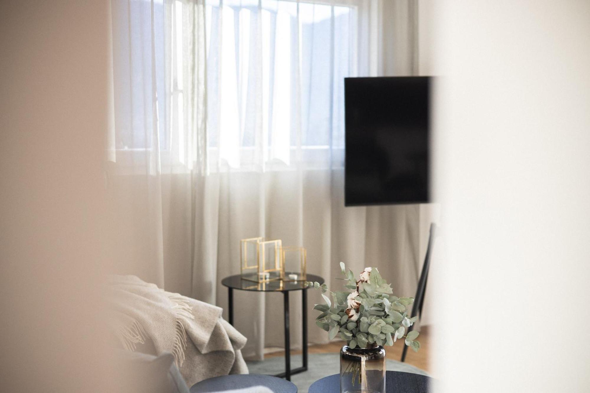 Luxe Vista Apartment